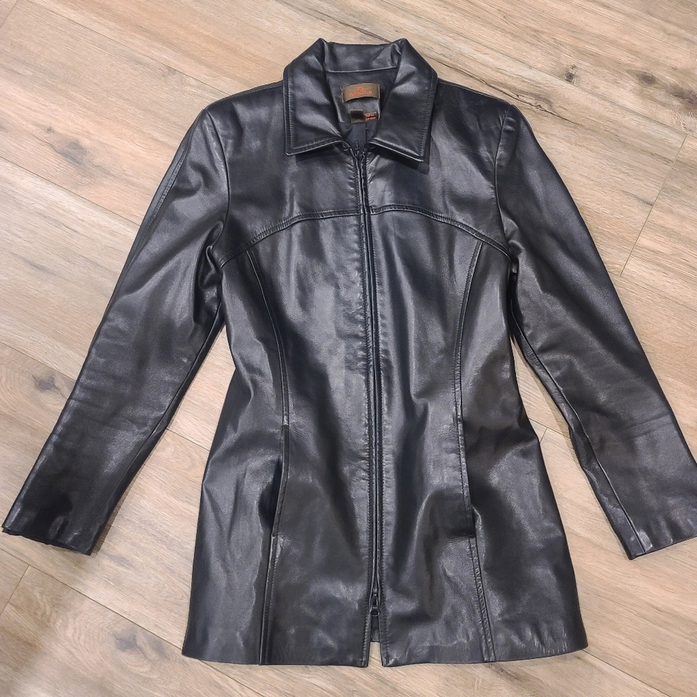 Black Leather Women's Jacket Danier, EUC sz M Buttery soft